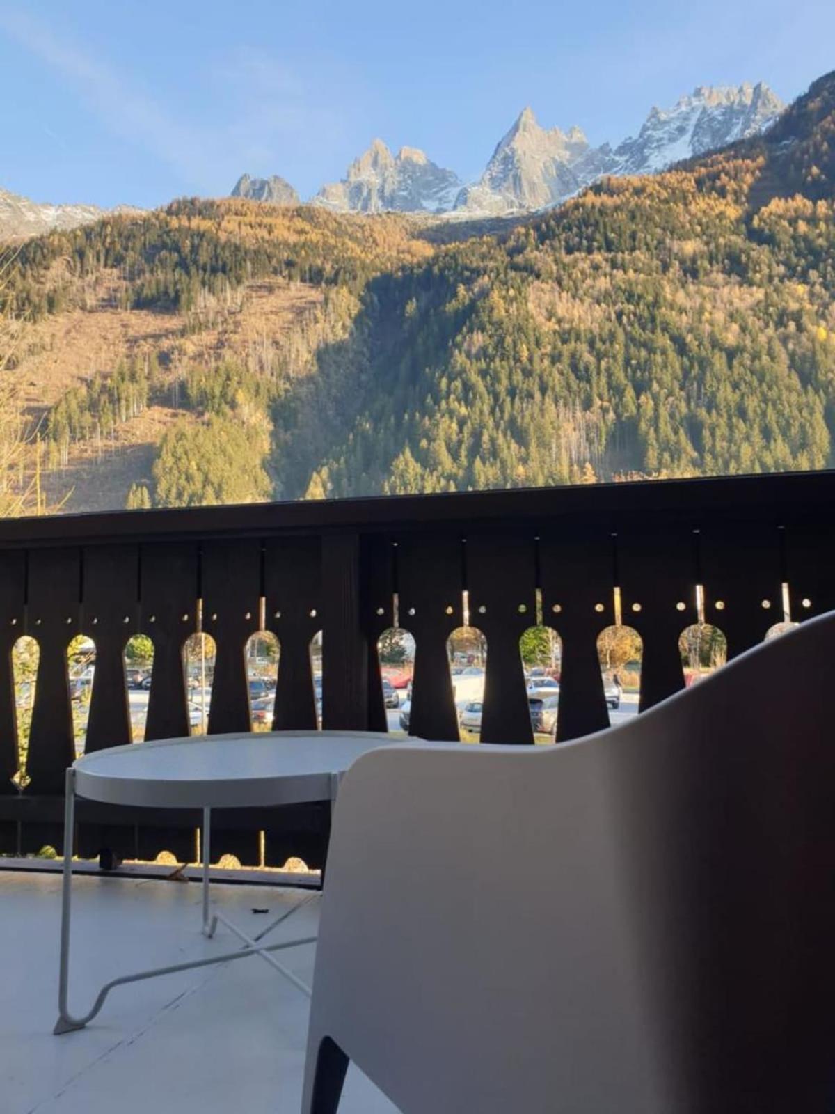 Mont Blanc View Apt In The Heart Of Chamonix Esterno foto